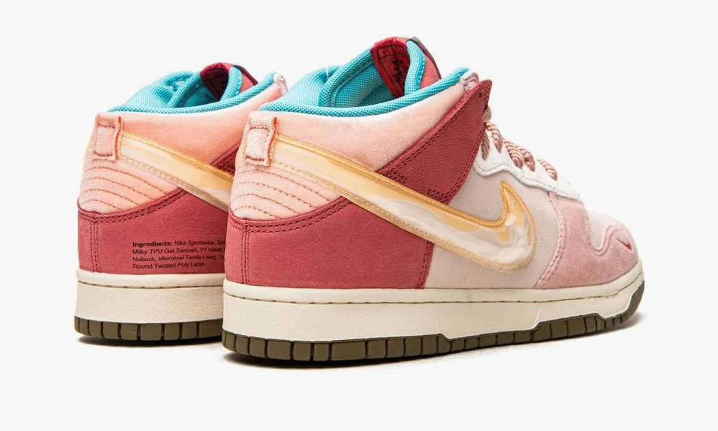 Dunk Mid “Social Status Free Lunch Strawberry Milk”