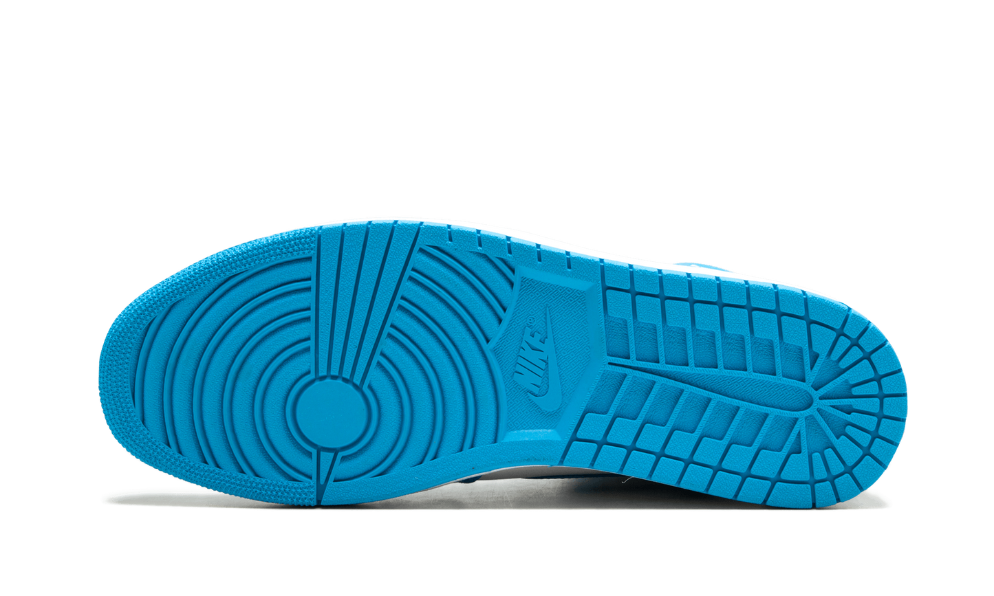 Air Jordan 1 Retro “UNC”