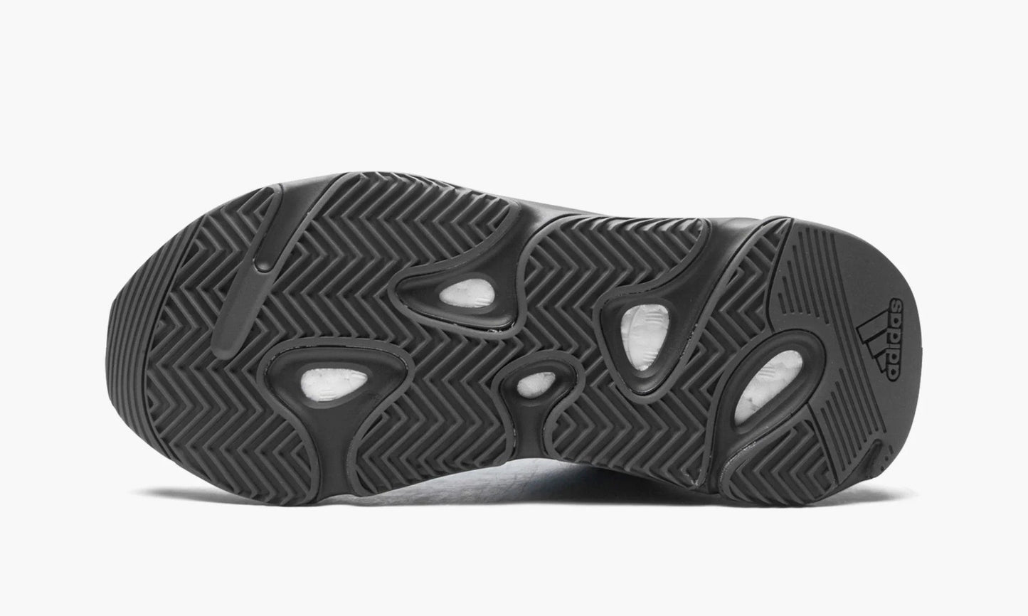 Yeezy Boost 700 MNVN "Bright Cyan" - GZ3079 | Grailshop