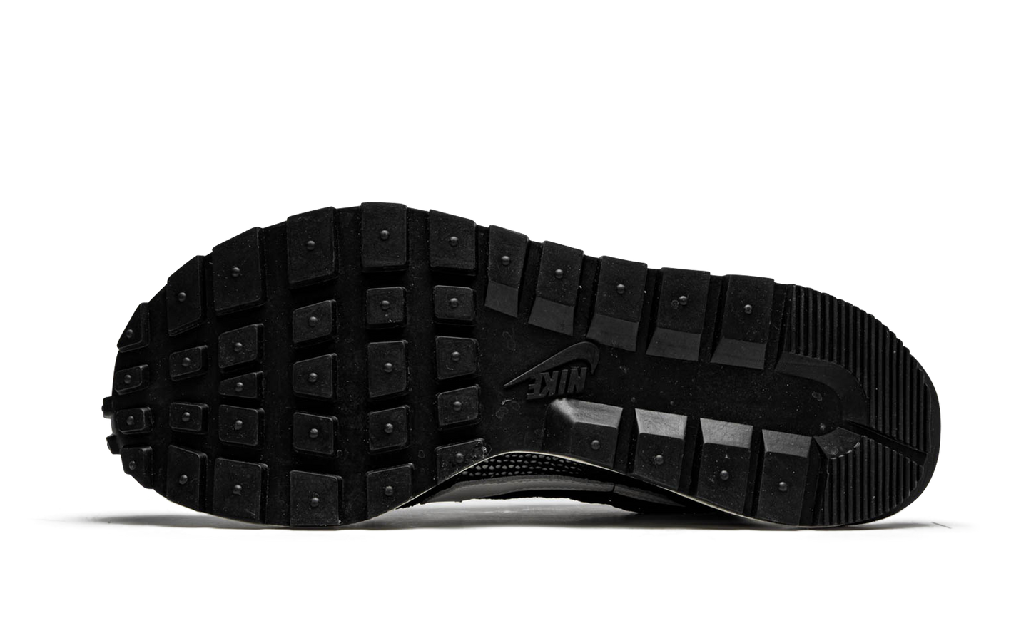 Sacai VaporWaffle "Black White” - CV1363 001 | Grailshop