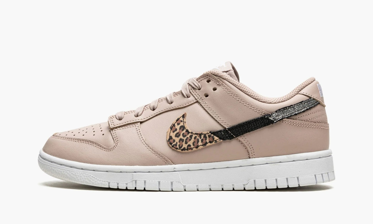 Dunk Low SE WMNS "Primal Pink" - DD7099 200 | Grailshop