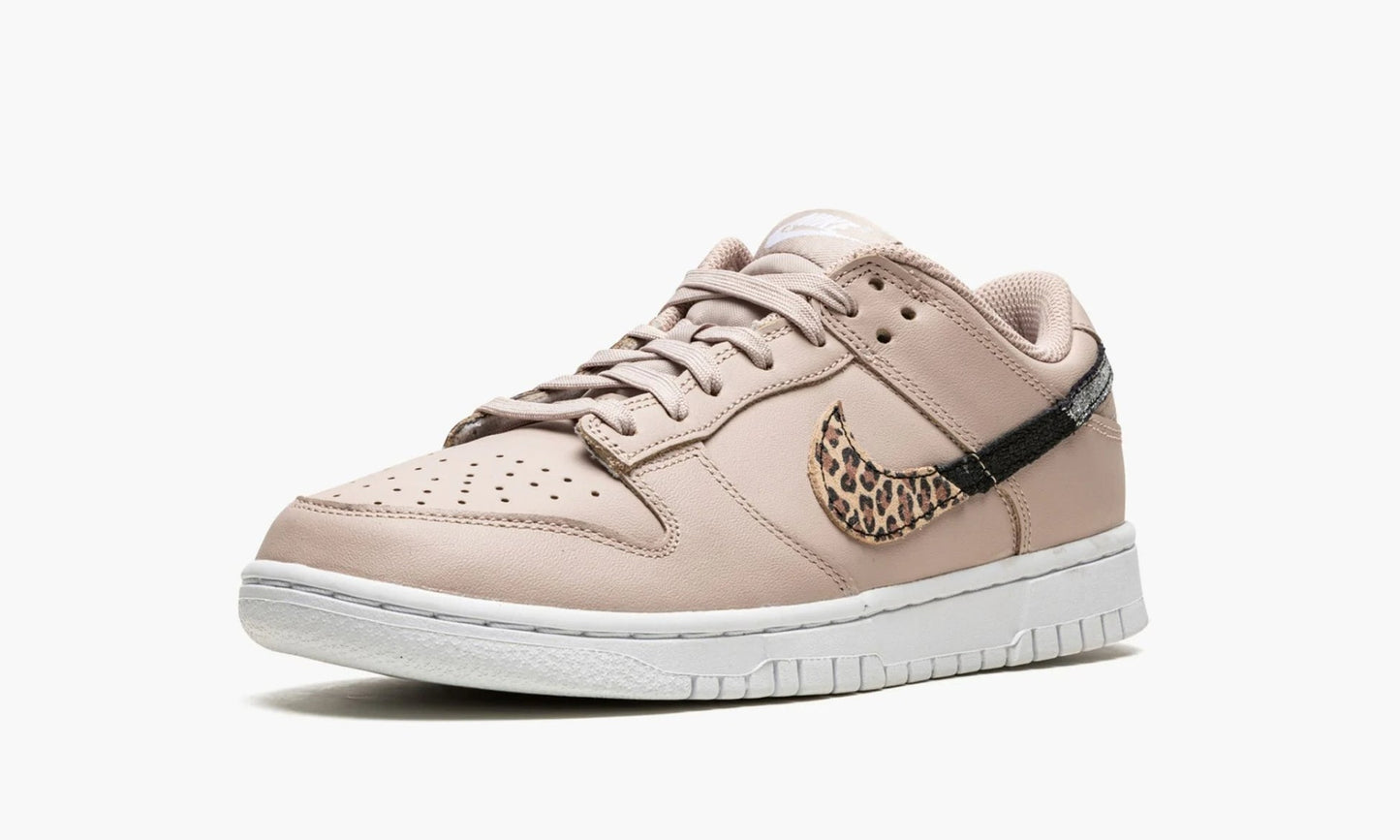 Dunk Low SE WMNS "Primal Pink" - DD7099 200 | Grailshop