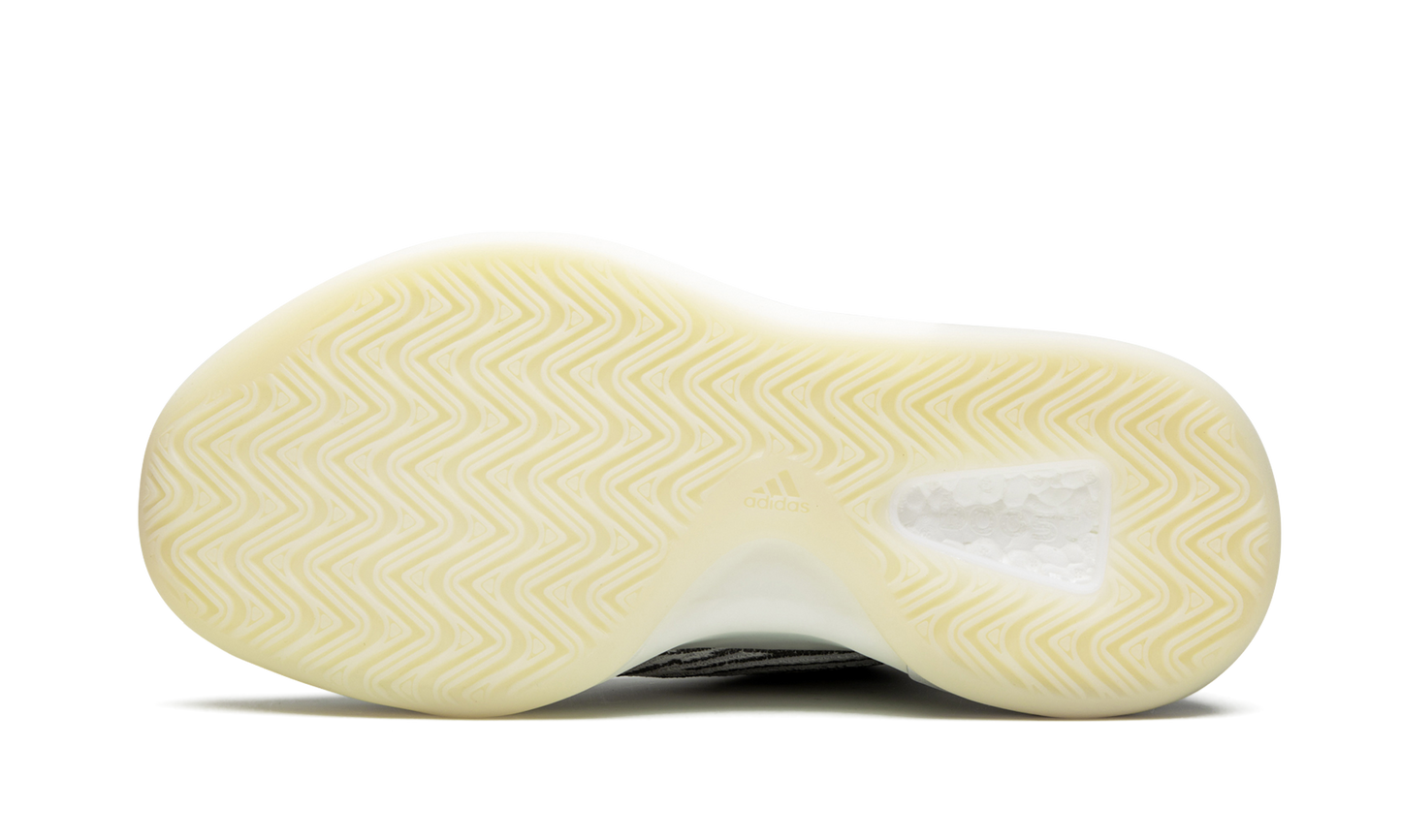 Yeezy QNTM “Lifestyle Model" - Q46473 | Grailshop