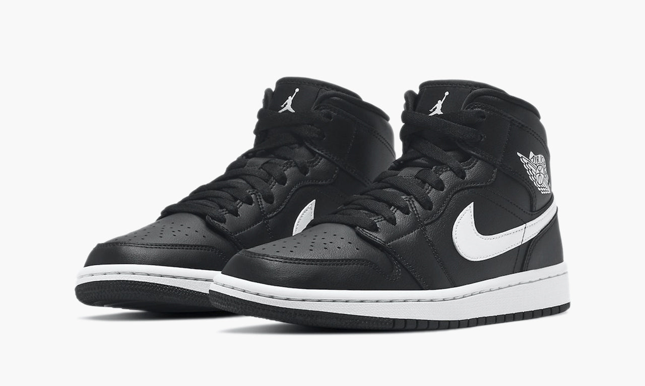 Nike Aie Jordan 1 Mid WMNS "Black White" - BQ6472-011 | Grailshop