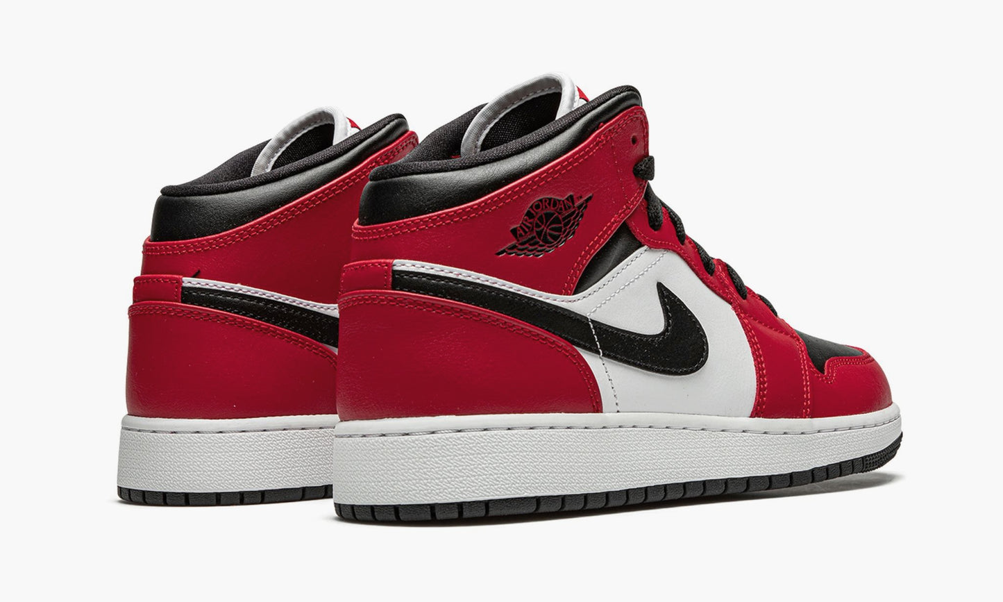 Nike Air Jordan 1 Mid GS "Chicago Black Toe" - 554725 069 | Grailshop