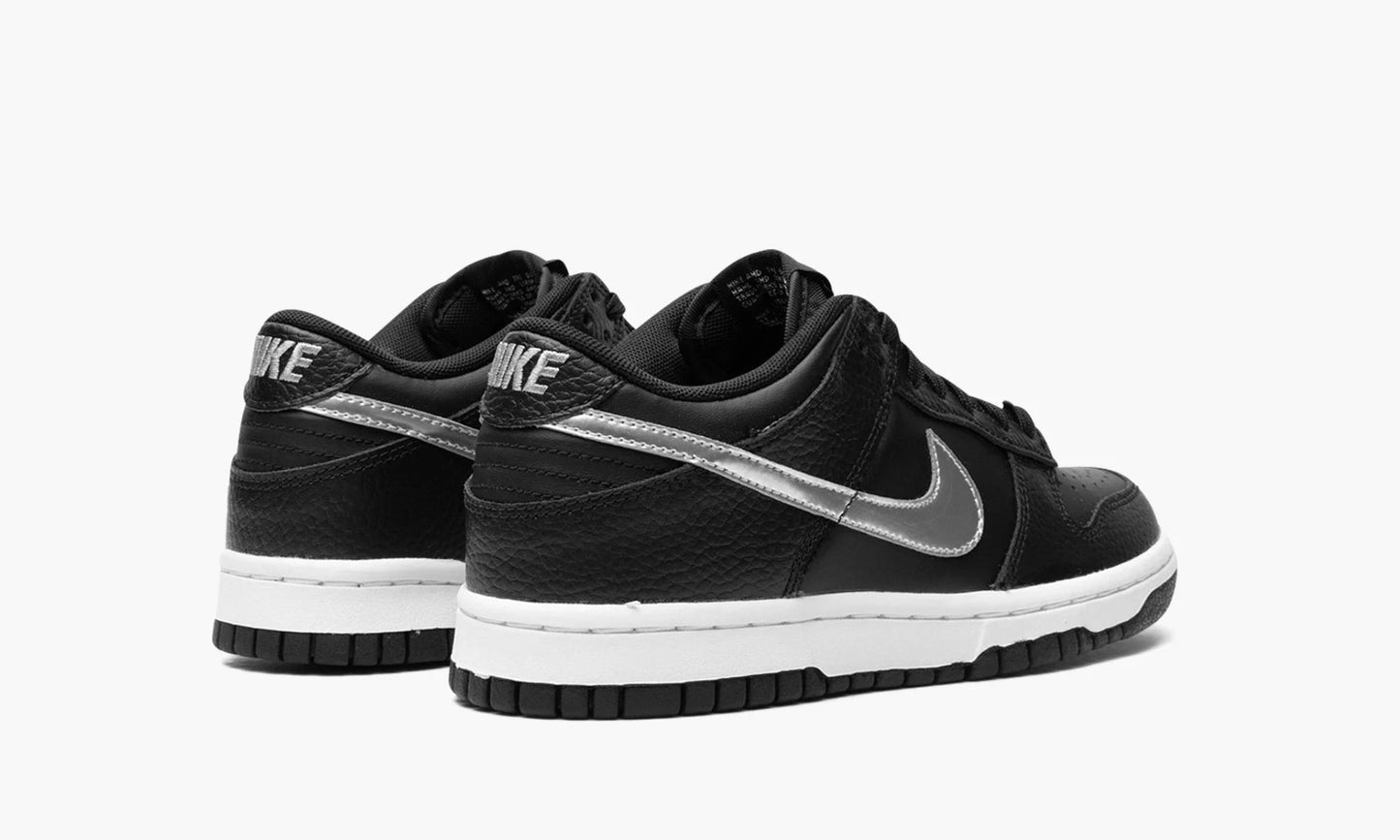 Nike Dunk Low GS "NBA 75th Anniversary Spurs" - DC9560 001 | Grailshop