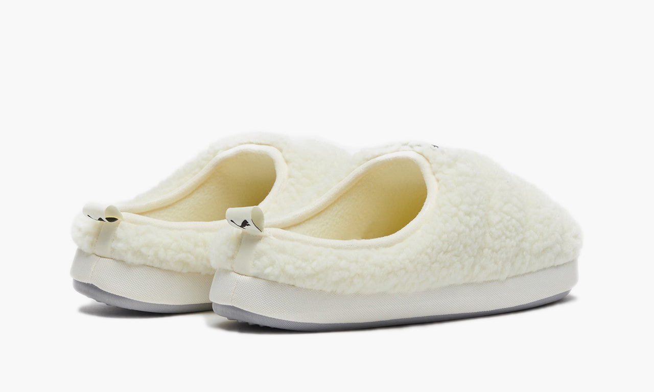 Puma Scuff Sherpa Slippers "White" - 384943 01 | Grailshop