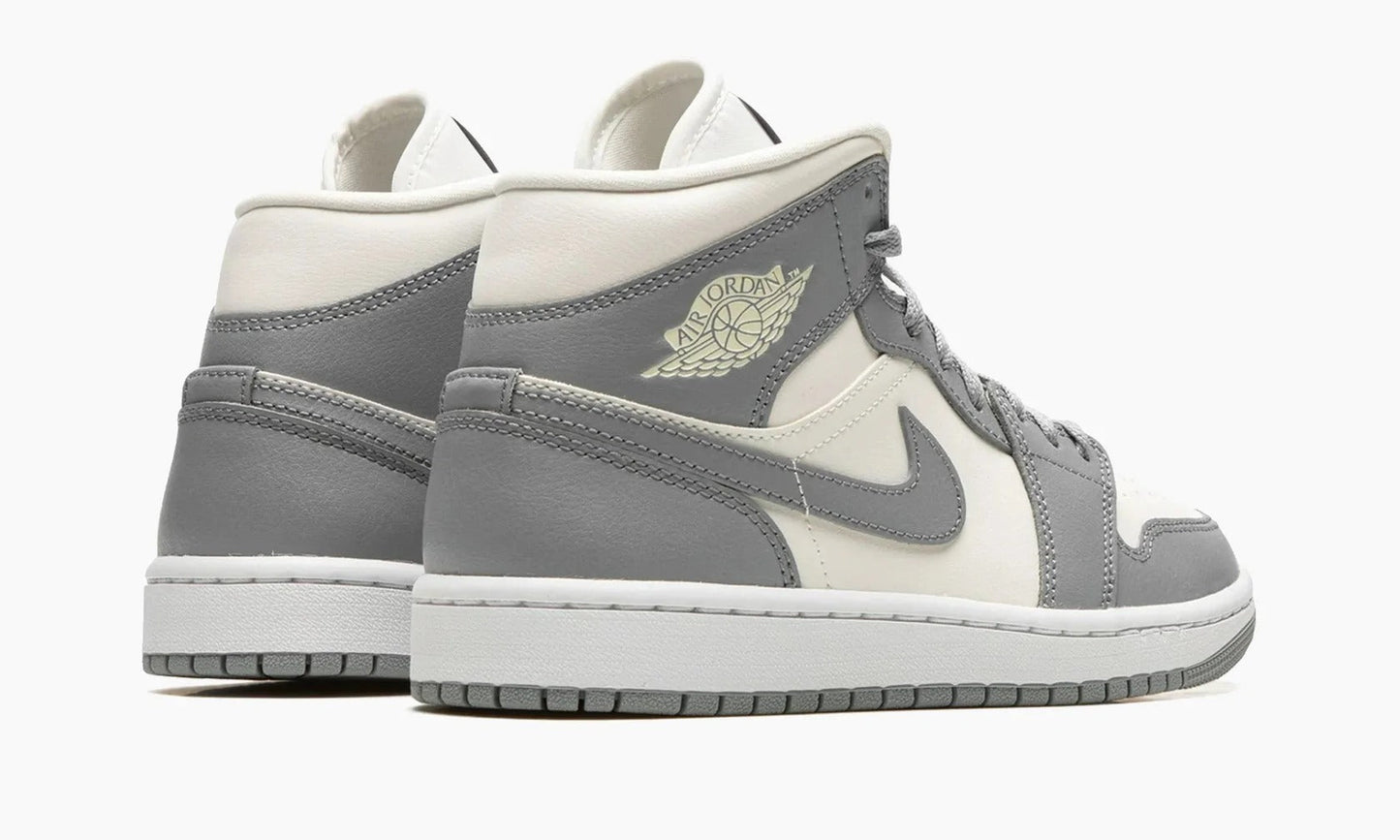 Nike Air Jordan 1 Mid WMNS "Stealth" - BQ6472 115 | Grailshop