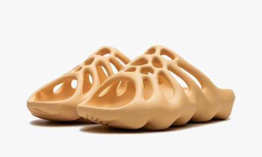 Yeezy 450 Slide "Cream" - GZ9864 | Grailshop