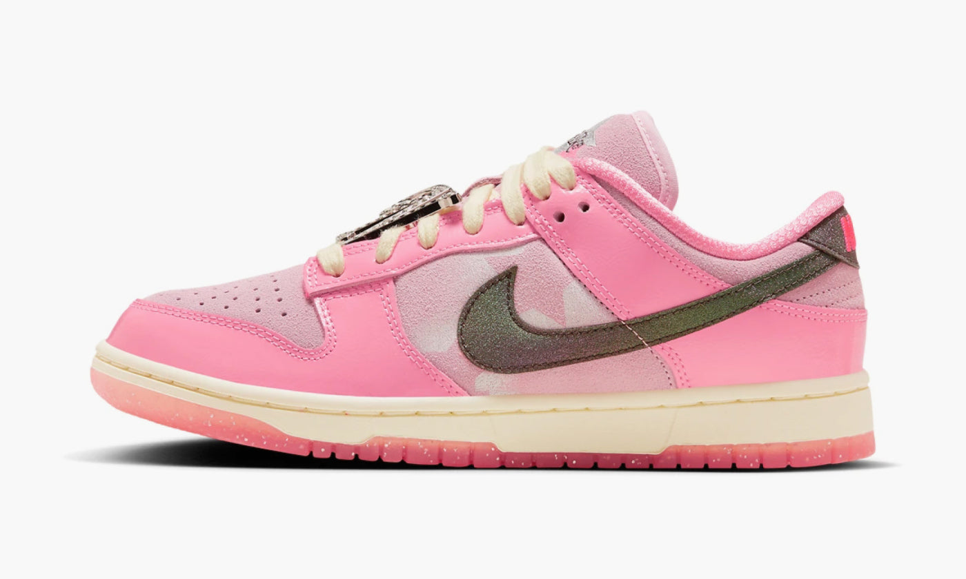 Nike Dunk Low WMNS "Barbie" - FN8927 621 | Grailshop