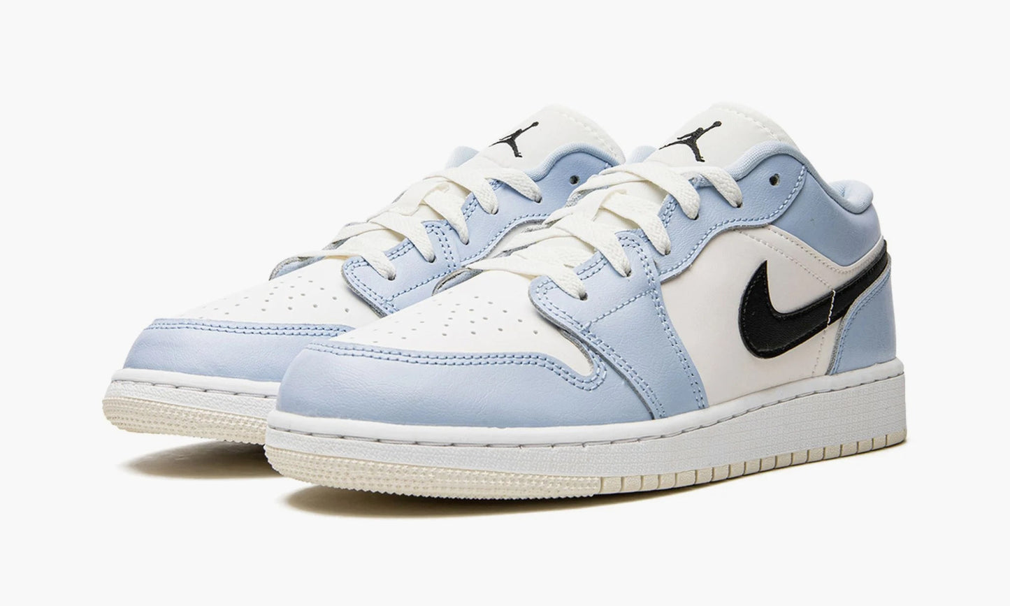 Jordan 1 Low GS "Ice Blue Black" - 554723 401 | Grailshop