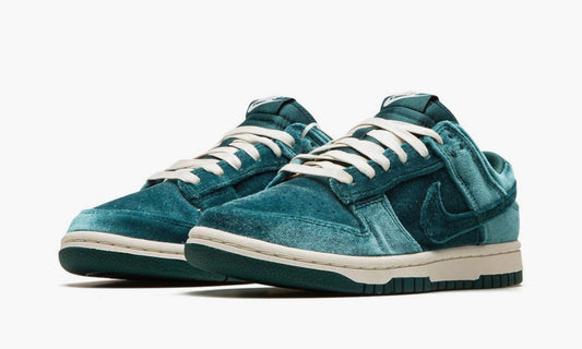 Nike Dunk Low WMNS "Velvet Teal" - DZ5224 300 | Grailshop