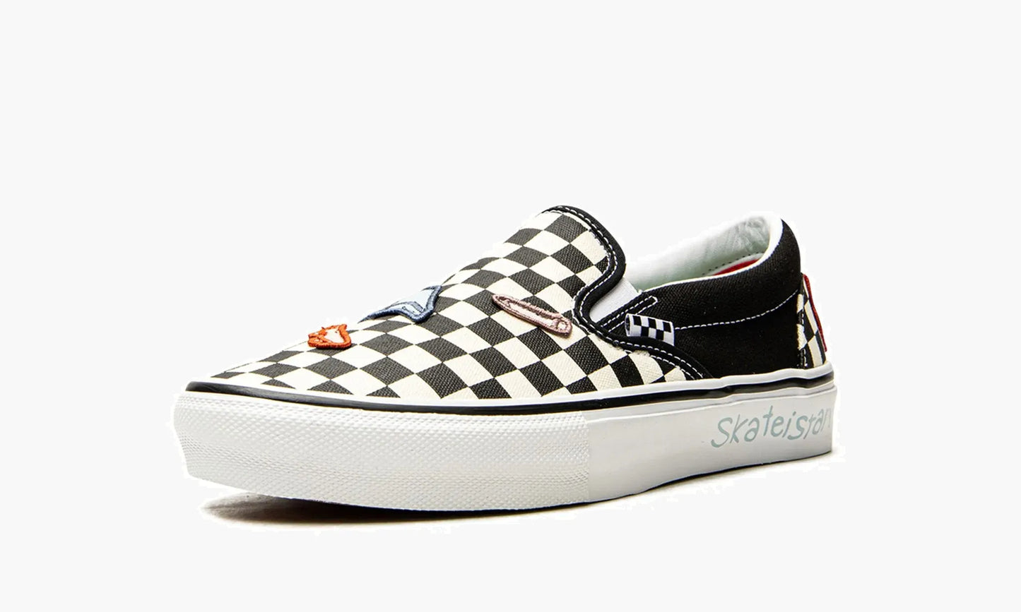 Vans Classic Slip-on "Skateistan" - VN0A5FCA89C | Grailshop