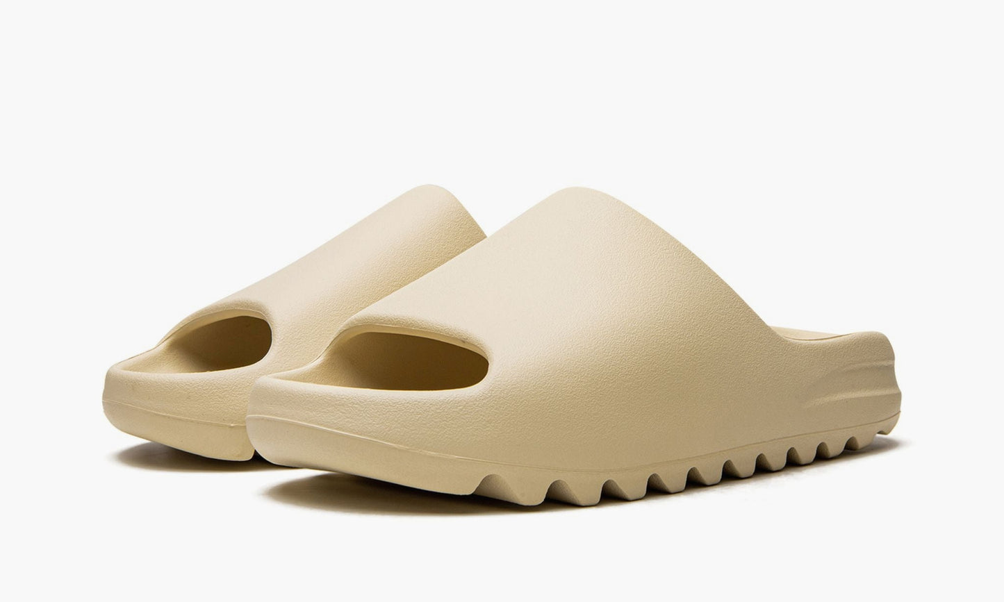 Yeezy Slide "Bone Restock" - FZ5897 | Grailshop