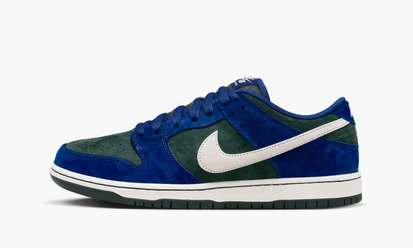 Nike SB Dunk Low "Deep Royal Blue" - HF3704-400 | Grailshop