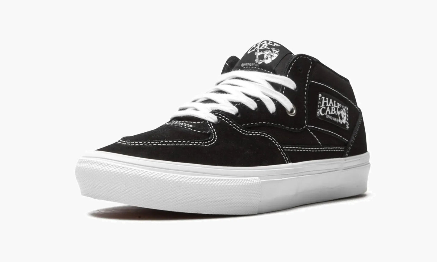 Vans Half Cab Skate "Black / White" - VN0A5FCDY28 | Grailshop