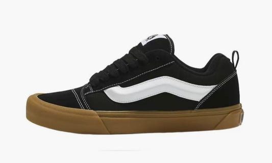 Vans Knu Skool "Black Gum" - VN0009QCB9M | Grailshop