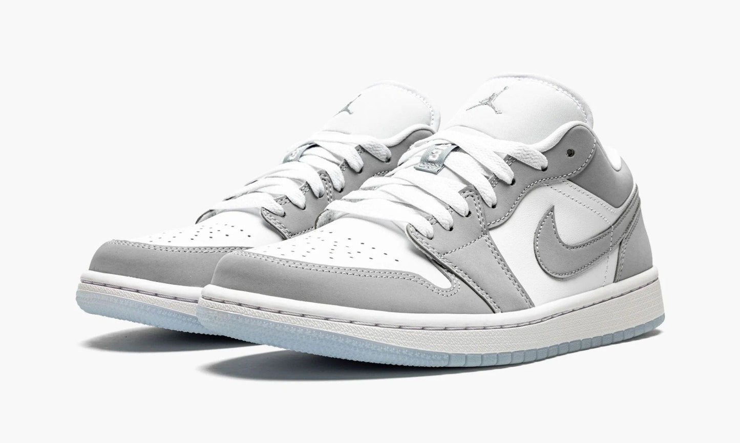 Jordan 1 Low WMNS "Wolf Grey" - DC0774 105 | Grailshop