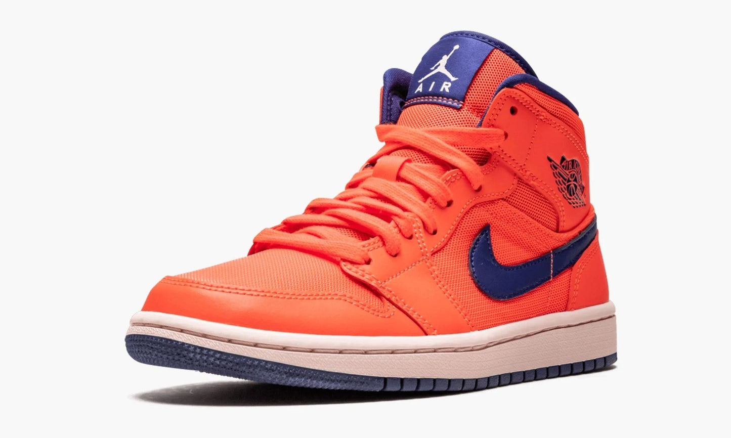 Air Jordan 1 Mid WMNS "Turf Orange"