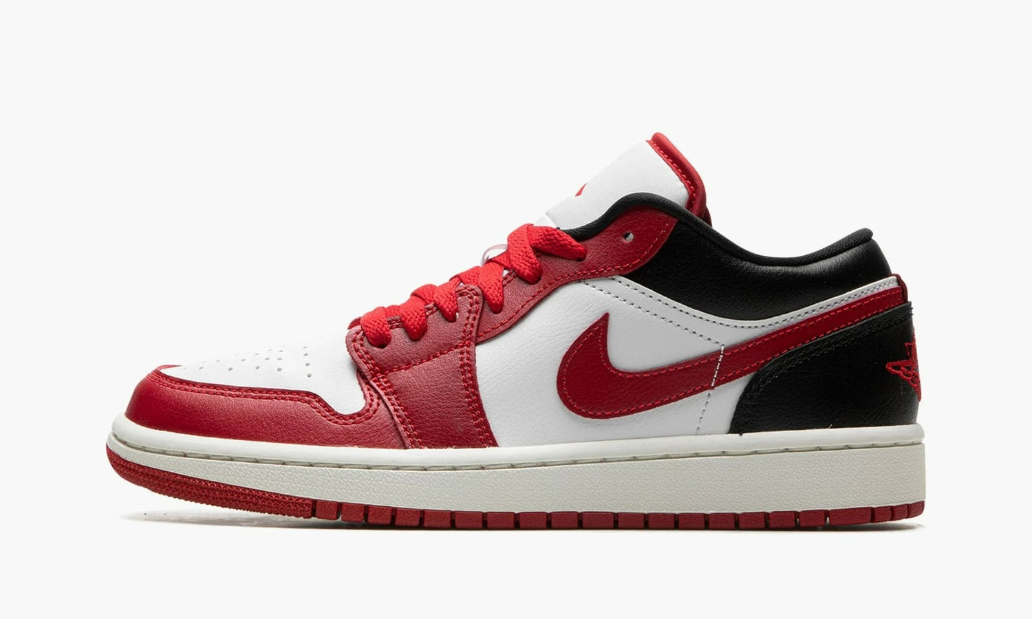 Air Jordan 1 Low WMNS "Reverse Black Toe" - DC0774 160 | Grailshop