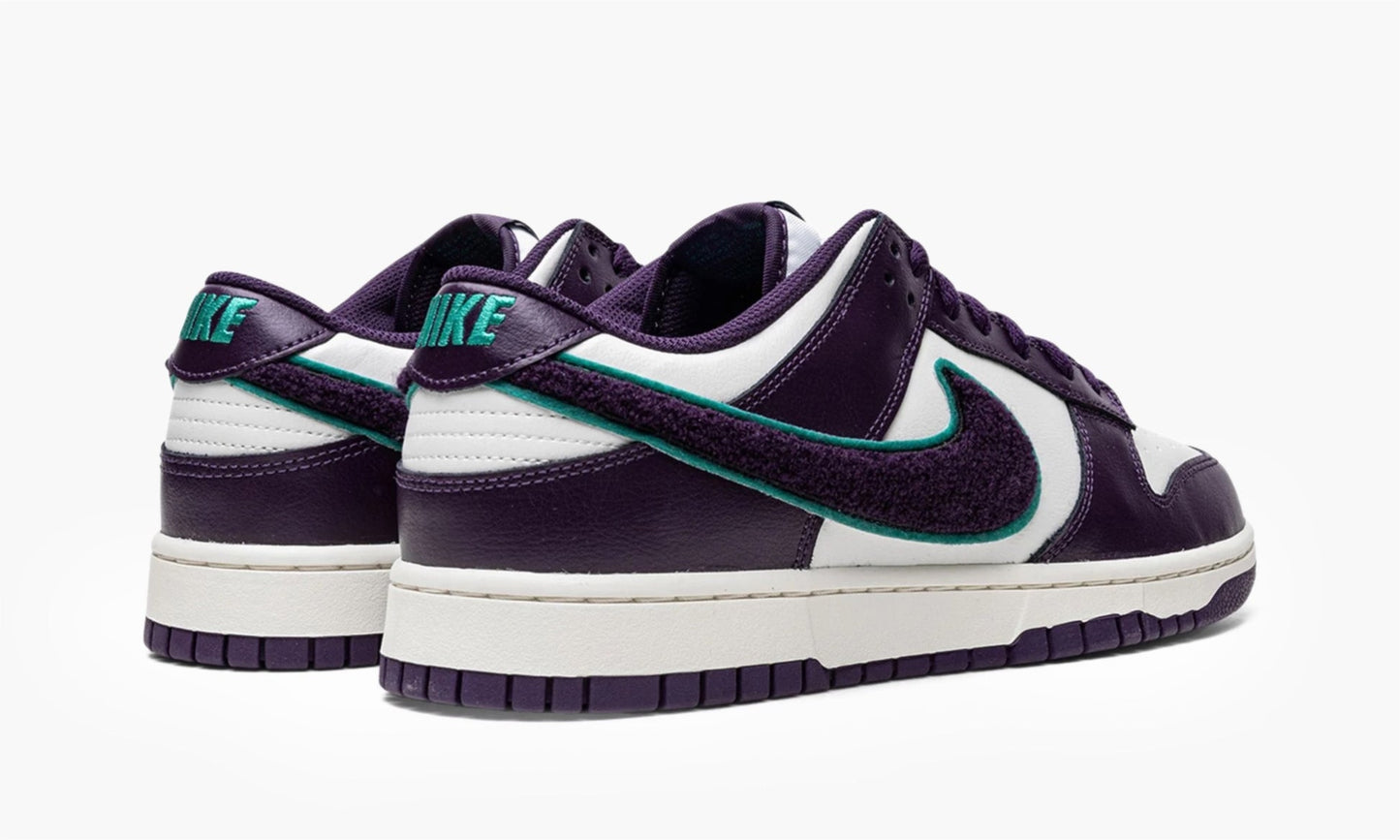 Dunk Low "Chenille Swoosh Sail Grand Purple" - DQ7683 100 | Grailshop