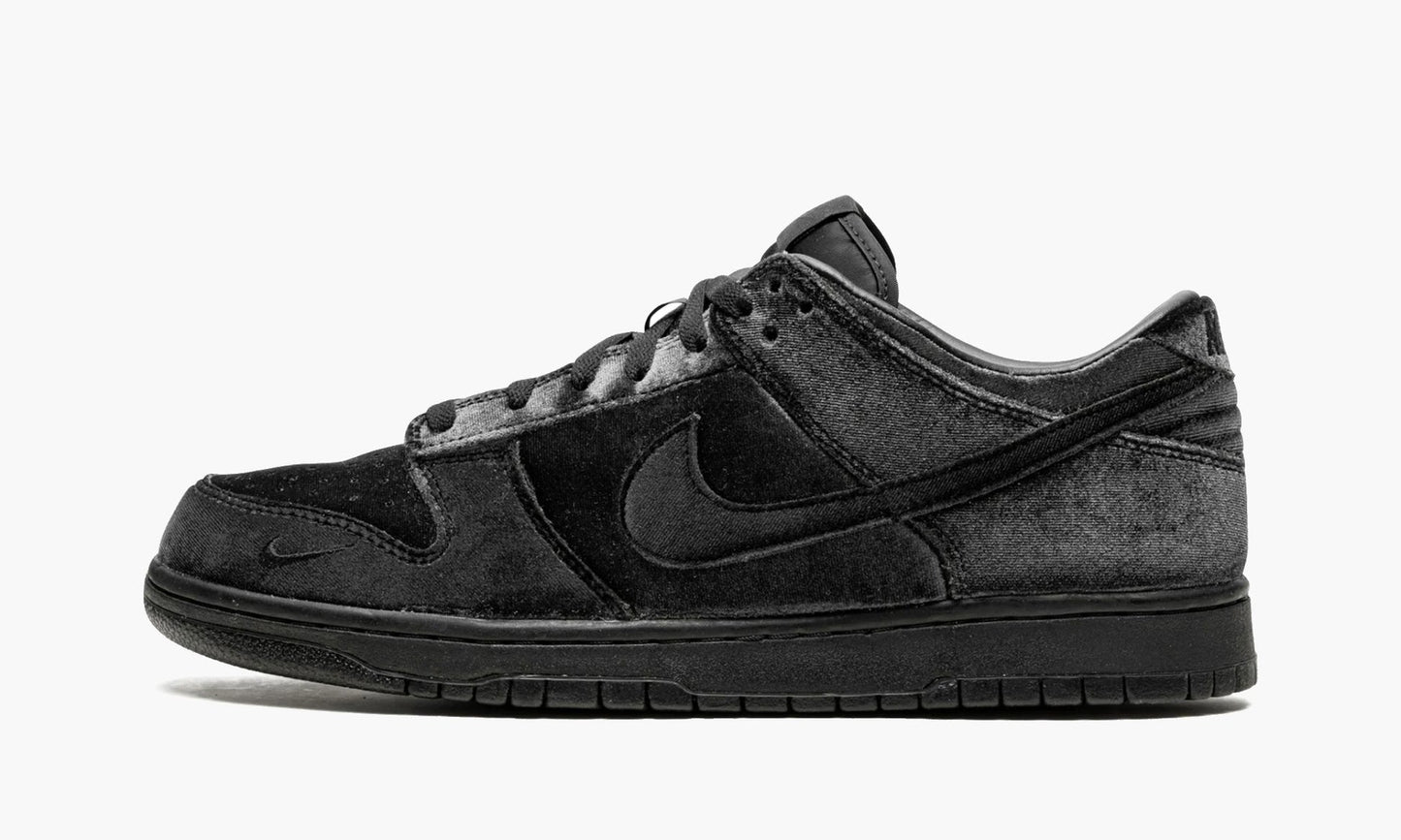 Dunk Low "Dover Street Market - Triple Black Velvet" - DH2686 002 | Grailshop