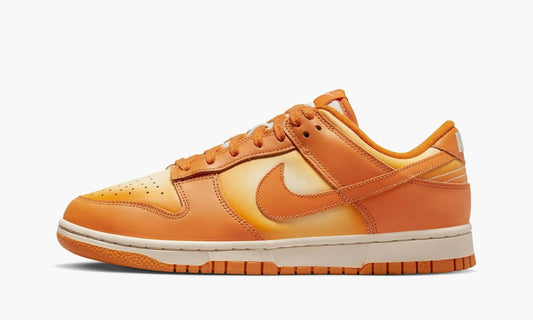 Dunk Low WMNS "Magma Orange" - DX2953 800 | Grailshop