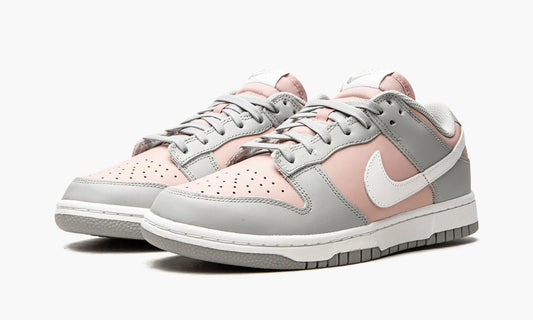 Dunk Low WMNS "Pink Oxford" - DM8329 600 | Grailshop