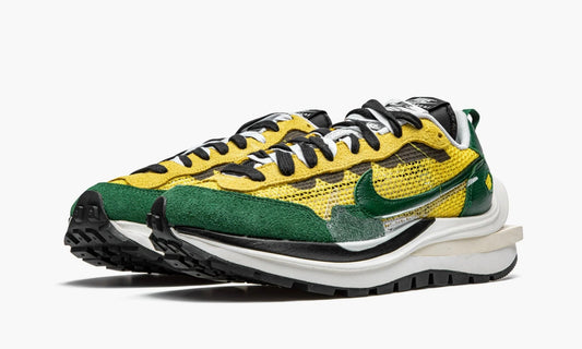 Sacai VaporWaffle "Tour Yellow Stadium Green" - CV1363 700 | Grailshop