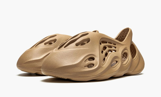 Yeezy Foam RNNR "Ochre" - GW3354 | Grailshop