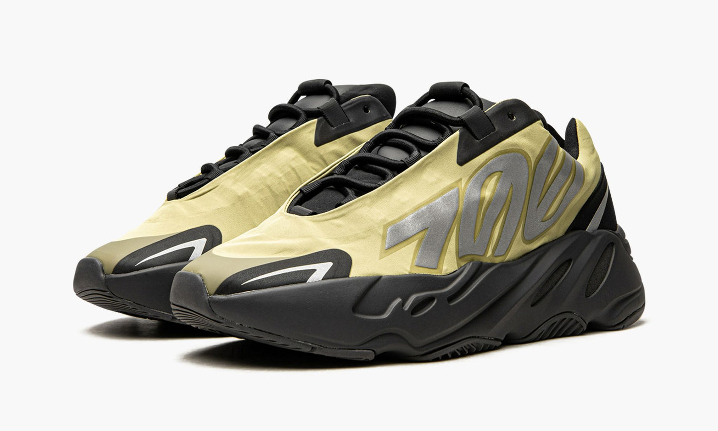 Yeezy Boost 700 MNVN "Resin" - GW9525 | Grailshop