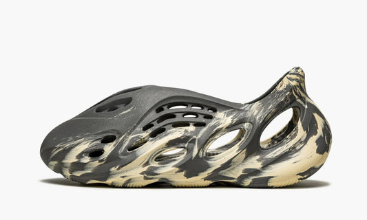 Yeezy Foam RNNR MXT "Moon Gray" - GV7904 | Grailshop