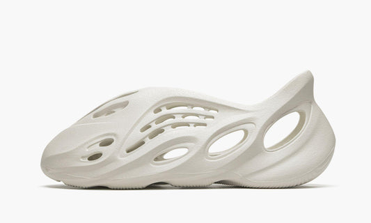 Yeezy Foam RNNR MXT "Sand" - FY4567 | Grailshop