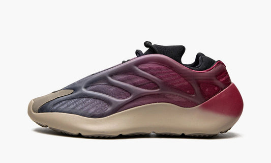 Adidas Yeezy 700 V3 "Fade Carbon" - GW1814 | Grailshop