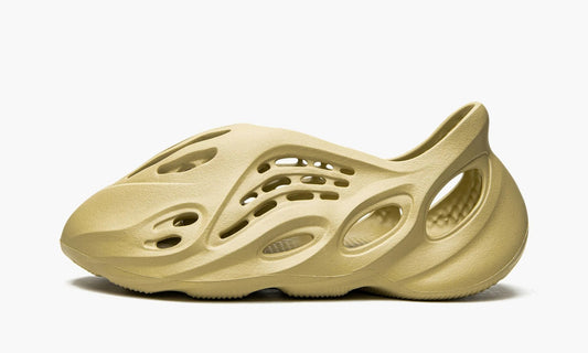 Adidas Yeezy Foam RNNR "Sulfur" - GV6775 | Grailshop