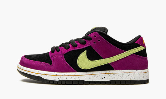 Dunk SB Low "ACG Terra - Red Plum" - BQ6817 501 | Grailshop