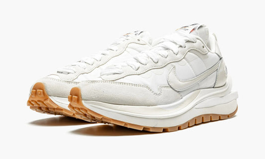 Nike Sacai Vaporwaffle "Sail Gum" - DD1875 100 | Grailshop