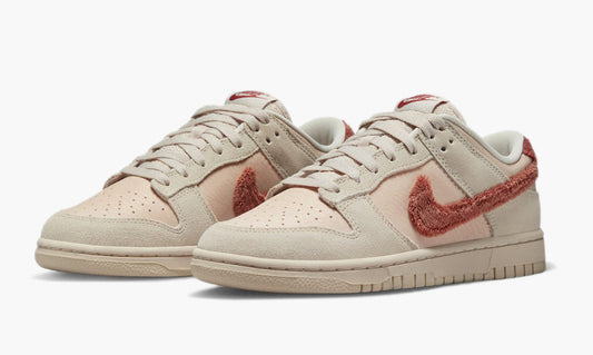 Nike Dunk Low WMNS "Terry Swoosh" - DZ4706 200 | Grailshop